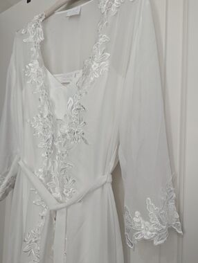 Le Rose Iris Bridal Robe With Long & Short Slip - Size S/M